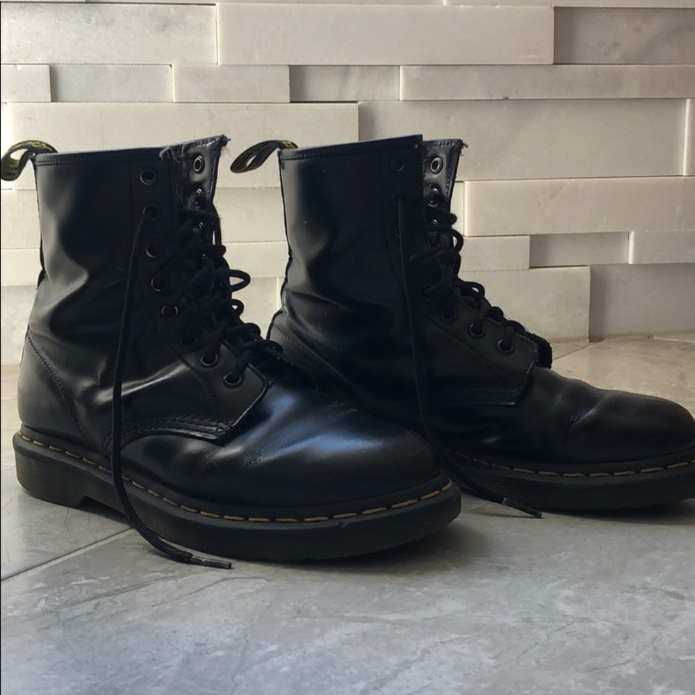 DOC MARTENS
